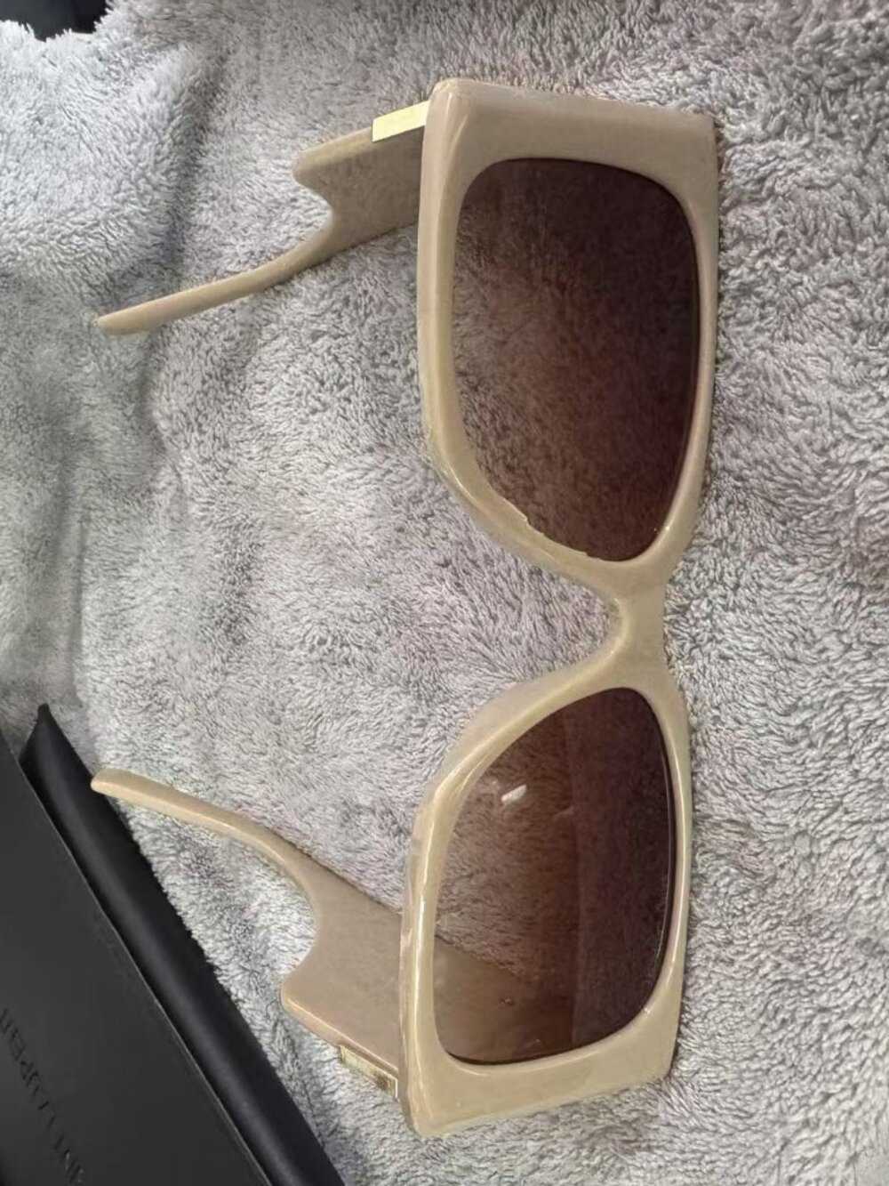 Saint Laurent Cream Square-Frame Sunglasses - Picture 2 of 11